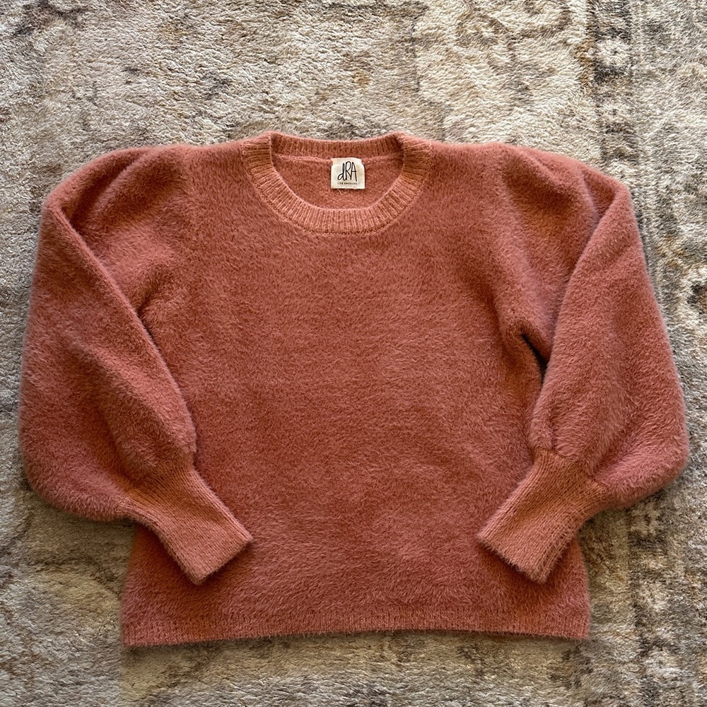 DRA Mauve fuzzy Crew Neck Sweater